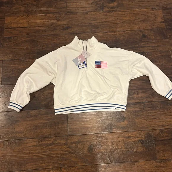 JoyLab Cropped Pullover with Flag Patch NWT - Picture 2 of 5